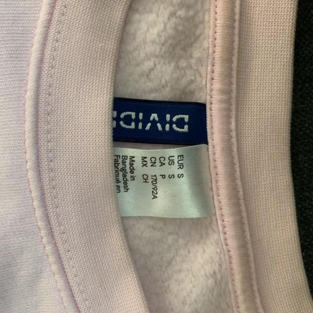 BRAND NEW! H&M Pink Sweatshirt - Picture 2 of 4